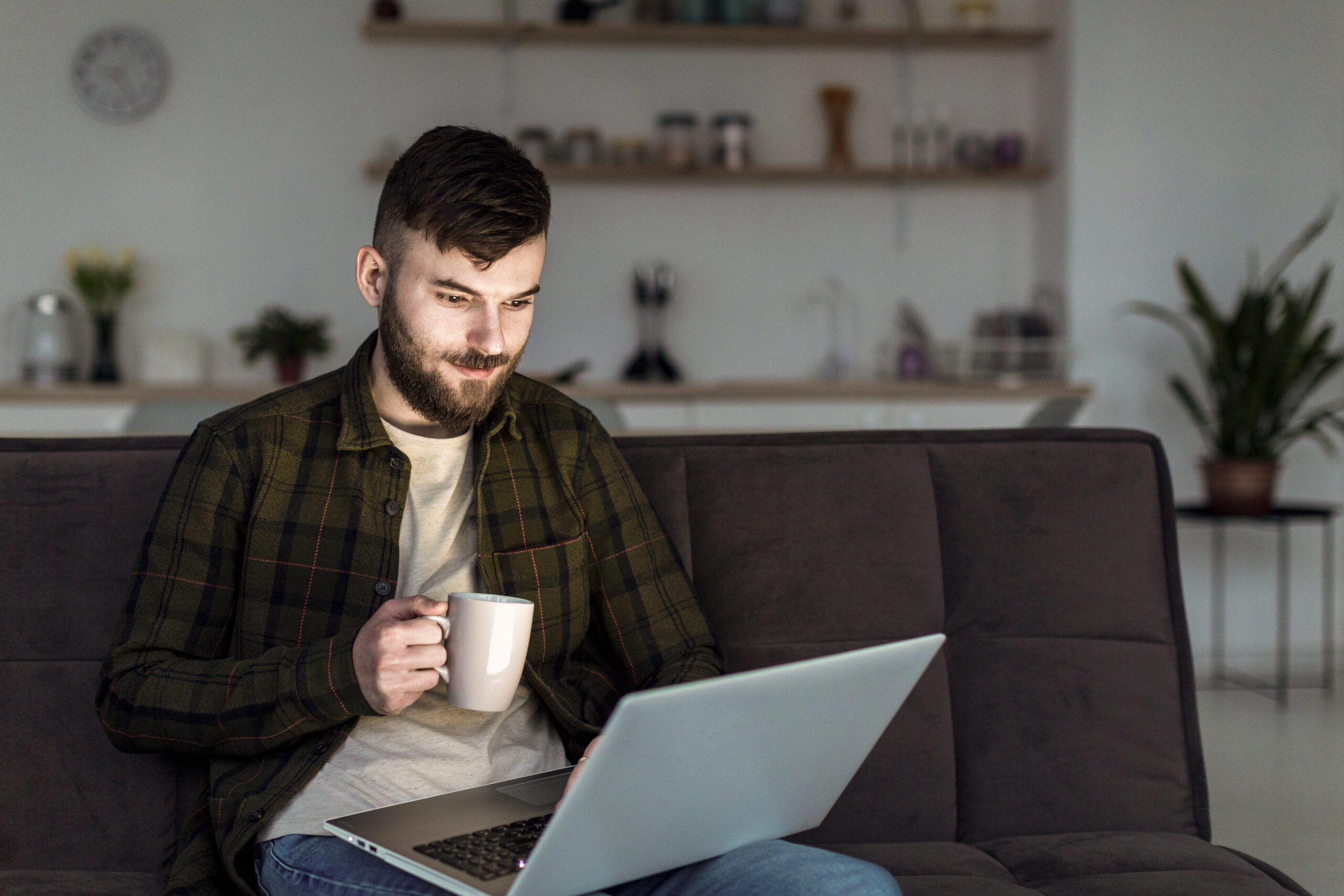 young-entrepreneur-happy-work-from-home